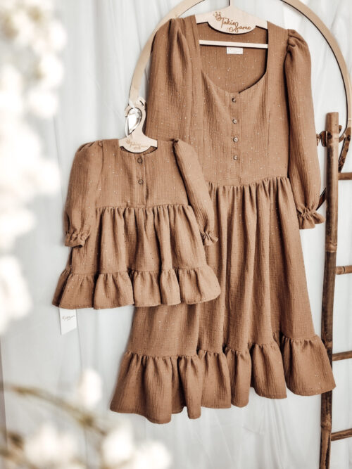 Sukienka Muślinowa z drobinkami beżowa 62-128