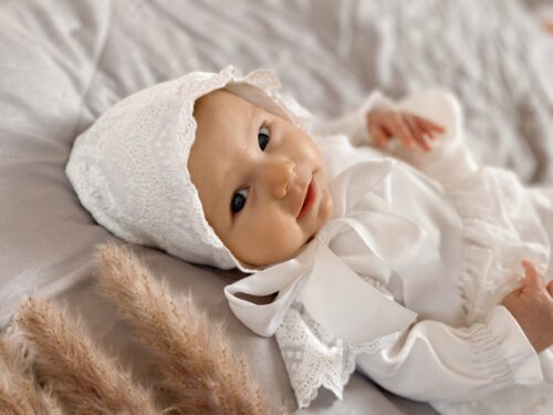 Alternative view of Czapka Noemi/Mirela/Koronkowa