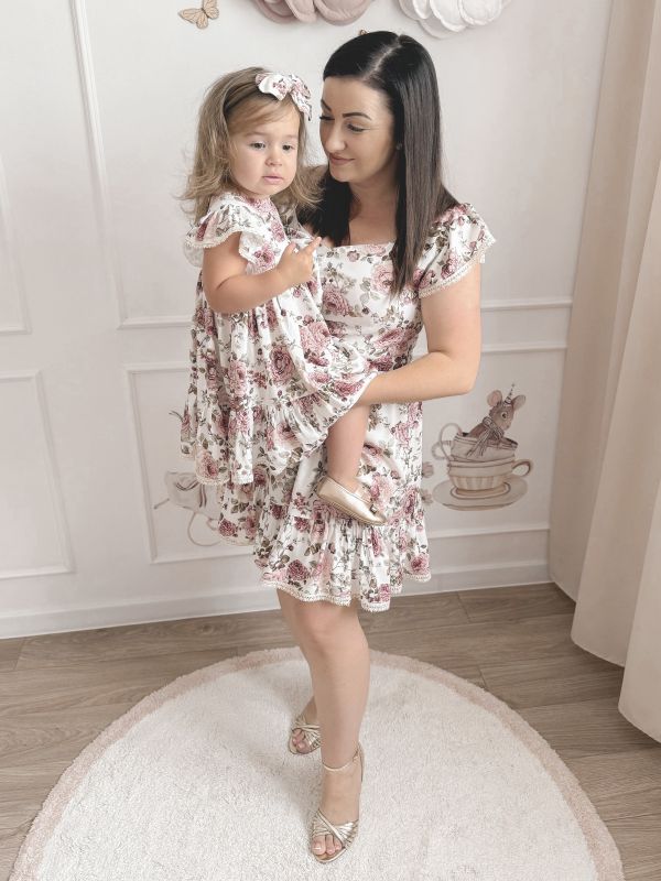 Zestaw-sukienek-mama-corka-Amanda-takie-same-01