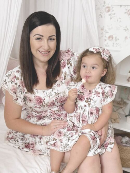 Zestaw-sukienek-mama-corka-Amanda-takie-same-02